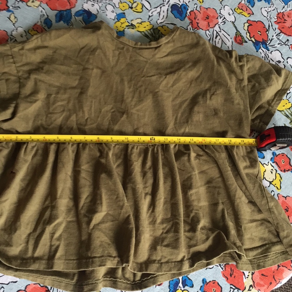 Ready for spring? 🌿 Olive babydoll swing shirt - Picture 5 of 5